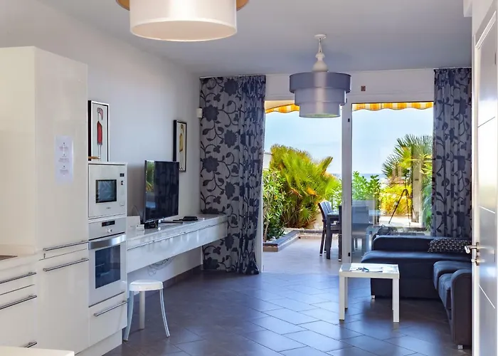 Casa Parque Tropical Ocean View 公寓 洛斯克里斯蒂亚诺斯